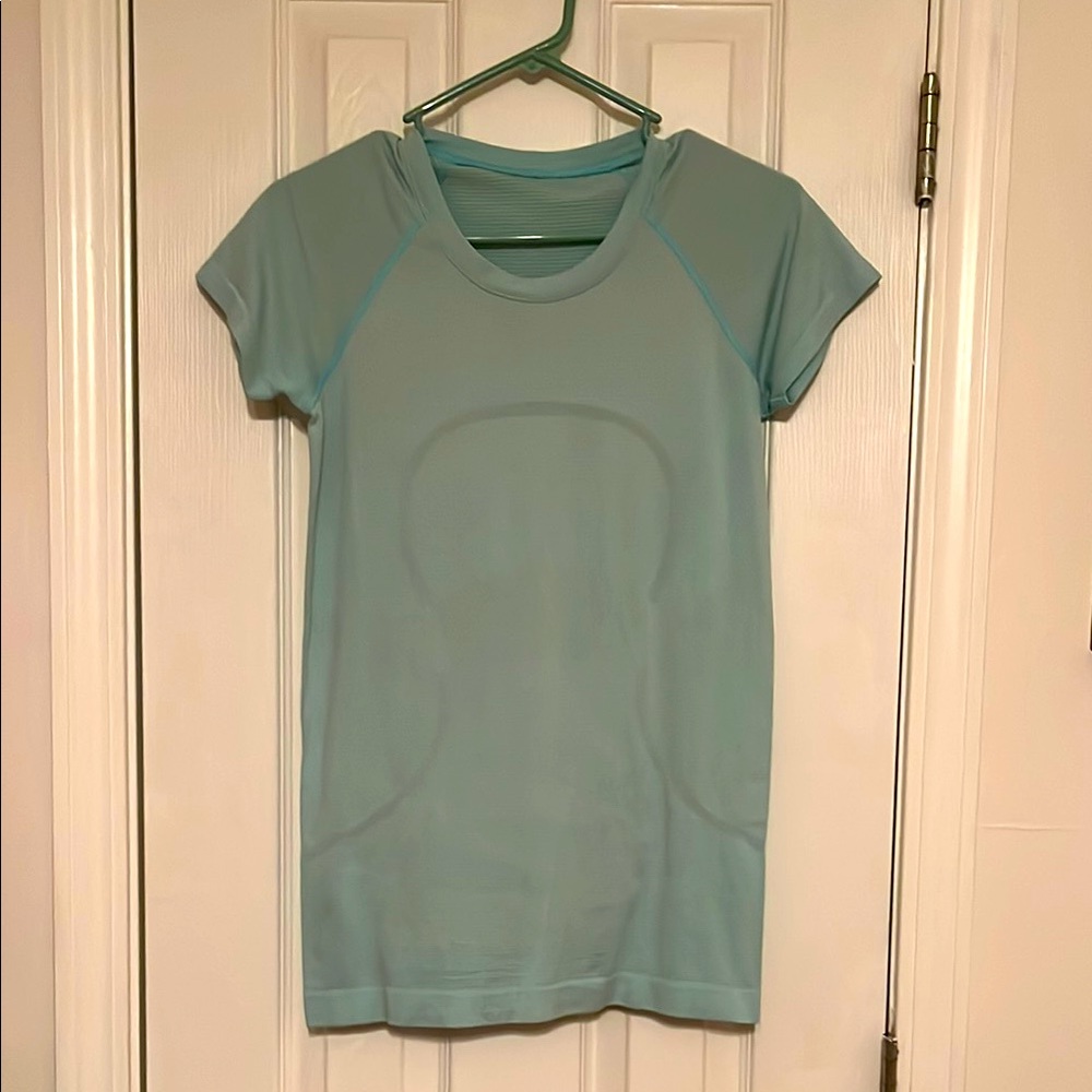 Lululemon Light Blue Short Sleeve Athletic Top